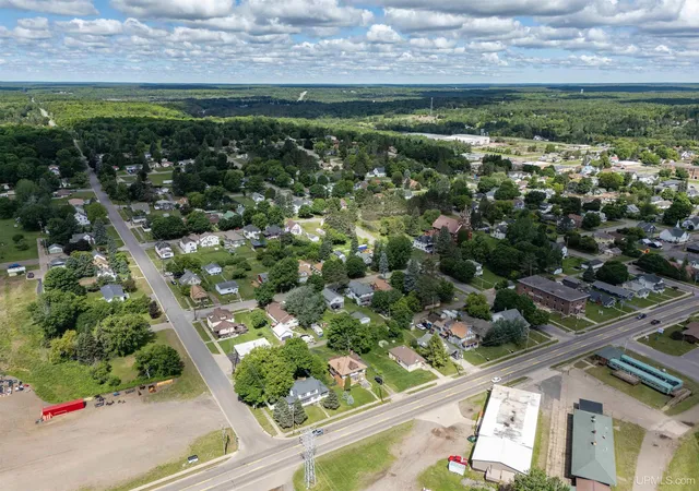 Homes for sale in Iron River, MI | 28 N 5th Ave, Iron River, MI 49935 | MLS# 50212665