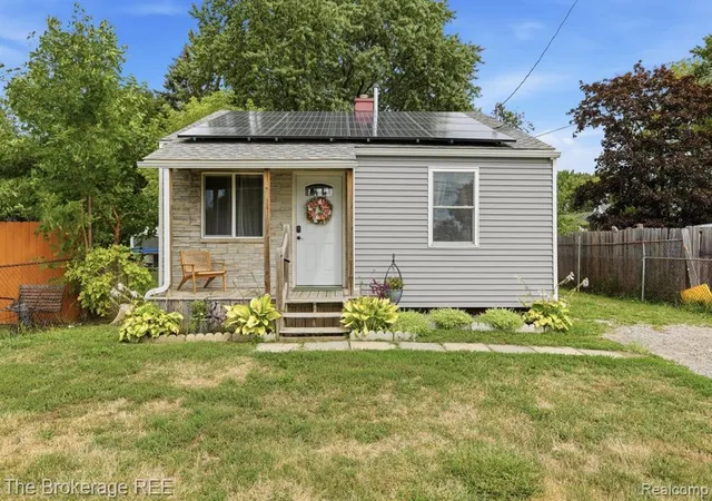 Photo 1 of Single family home for sale at 1233 Carman, Burton, MI 48529 | MLS# 61025230 | Listing updated on 2026-09-11
