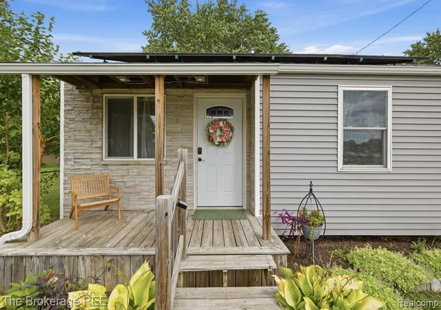 Photo 2 of Single family home for sale at 1233 Carman, Burton, MI 48529 | MLS# 61025230 | Listing updated on 2026-09-11