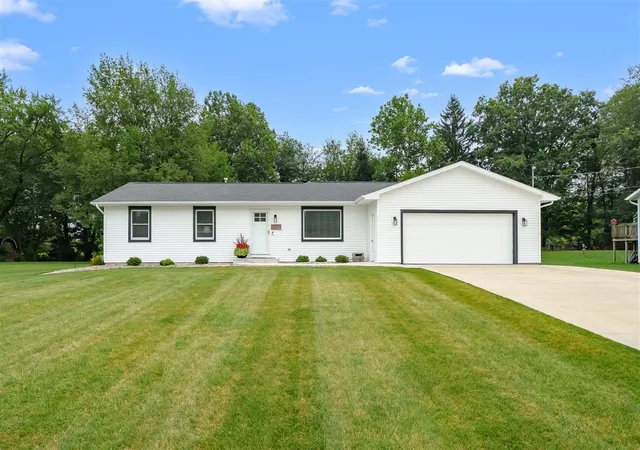 2nd image of 3537 Thornhill Ave, Kalamazoo, MI 49004 | MLS# 70552974