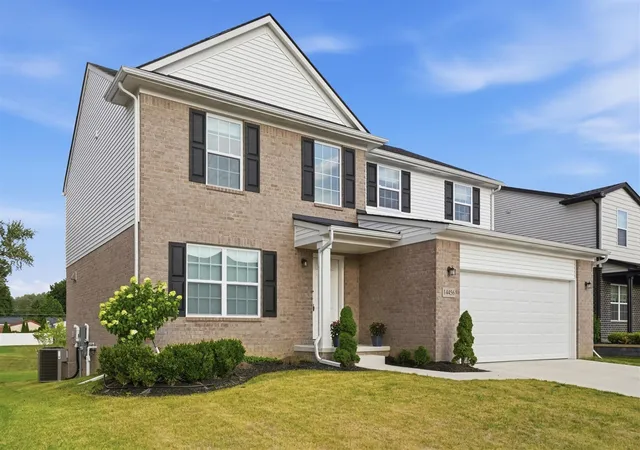 Photo 3 of Single family home for sale at 14456 Josephine Ct, Livonia, MI 48154 | MLS# 70544229 | Listing updated on 2026-09-17