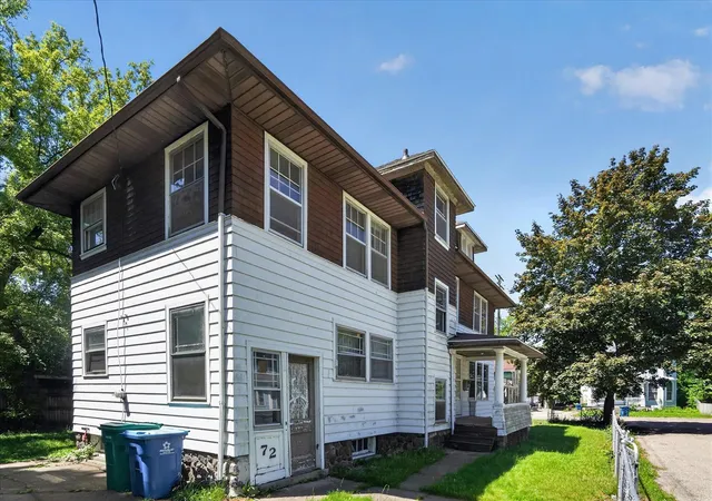 Photo 3 of Sale Pending at 72 Fremont St, Battle Creek, MI 49017 | MLS# 70540151 | Listing updated on 2026-09-17
