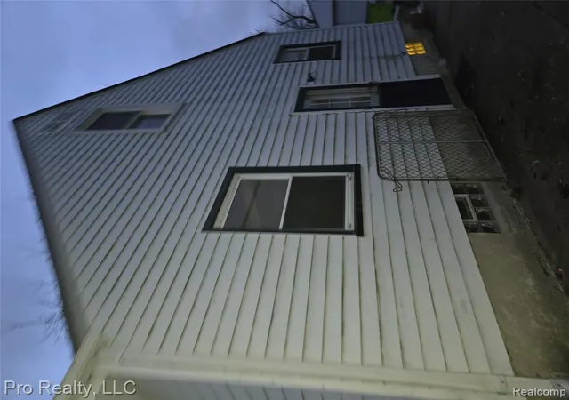 1st image of 29295 Hillview St, Roseville, MI 48066 | MLS# 60966135