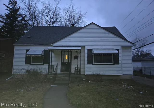 2nd image of 29295 Hillview St, Roseville, MI 48066 | MLS# 60966135