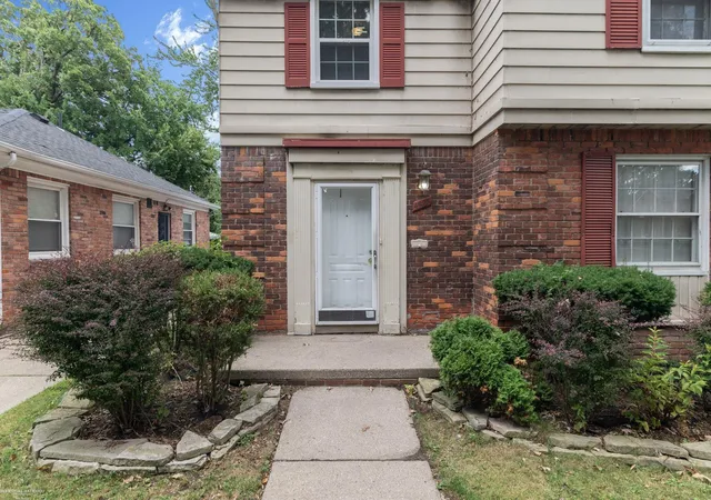 Photo 2 of Sale Pending at 4828 Bishop St, Detroit, MI 48224 | MLS# 50219829 | Listing updated on 2026-09-09