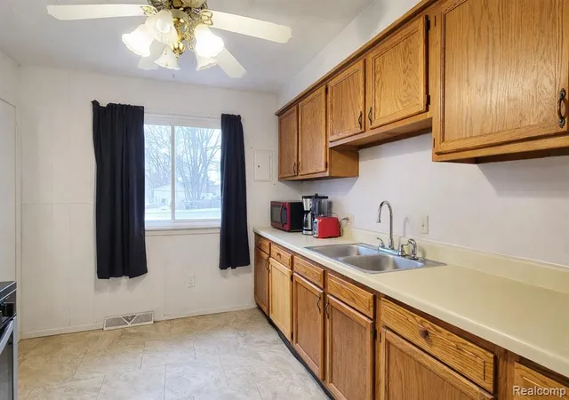 Homes for sale in Westland, MI | 32516 Newaygo St, Westland, MI 48186 | MLS# 60978146