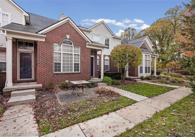 Photo 3 of Condominium at 19105 Alexa Dr, Walled Lake, MI 48390 | MLS# 60970409 | | Sold on 2026-08-06