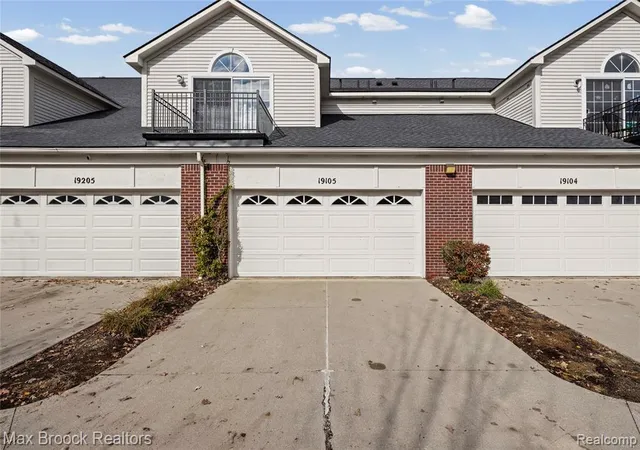 Photo 5 of Condominium at 19105 Alexa Dr, Walled Lake, MI 48390 | MLS# 60970409 | | Sold on 2026-08-06