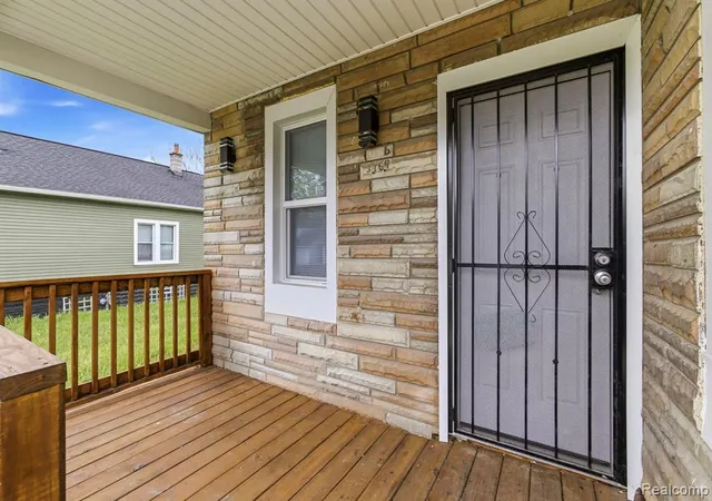 3rd image of 3869 Harding St, Detroit, MI 48214 | MLS# 60990174