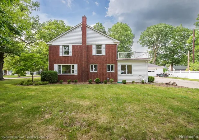 5th image of 221 S Tompkins St, Howell, MI 48843 2043 | MLS# 60999972