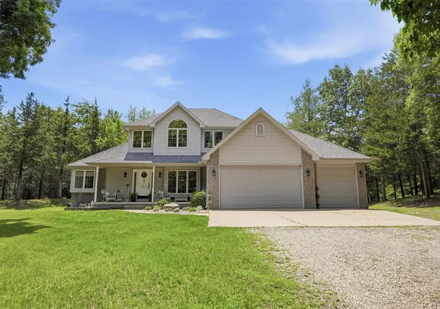 1st image of 10525 Antcliff, Brooklyn, MI 49230 | MLS# 70543734