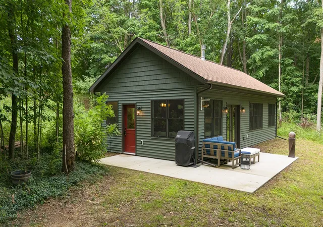 40th image of 2357 30th St, Allegan, MI 49010 | MLS# 70552274