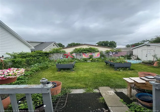 9th image of 1128 W Parkwood Ave, Flint, MI 48507 3632 | MLS# 61006434