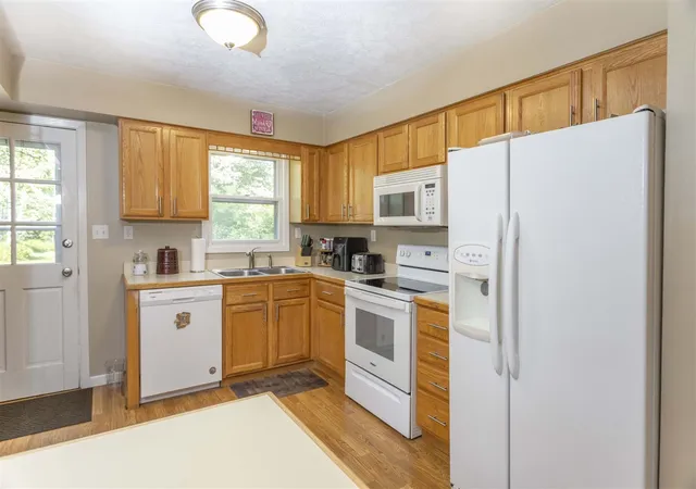 4th image of 20420 Thornapple Ln, Big Rapids, MI 49307 | MLS# 70486540