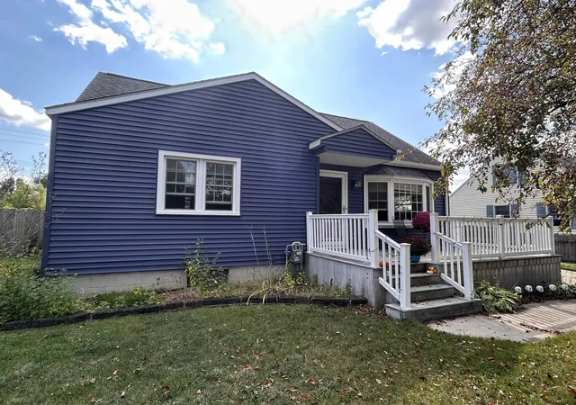 Photo 1 of Sale Pending at 1802 34th Street, Bay City, MI 48708 | MLS# 50189785 | Listing updated on 2025-10-31