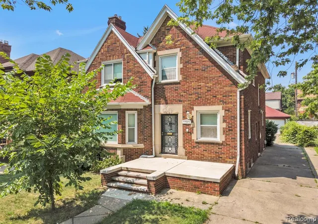Photo 1 of Sale Pending at 17371 Greenlawn St, Detroit, MI 48221 | MLS# 60922532 | Listing updated on 2026-07-07