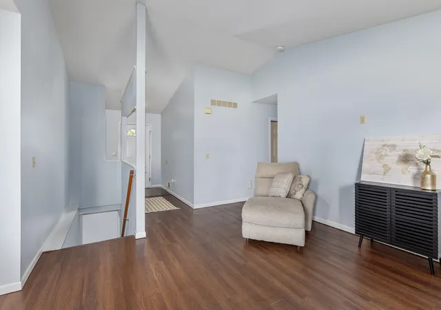 3rd image of 4815 Sweet Cherry Ln, Kalamazoo, MI 49004 | MLS# 70543109