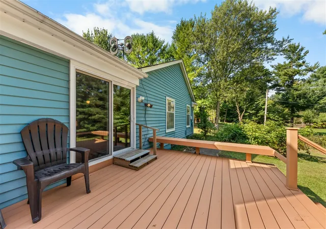 Photo 3 of Single family home for sale at 6607 Fleming Creek Dr, Ypsilanti, MI 48198 | MLS# 70555218 | Listing updated on 2026-09-10