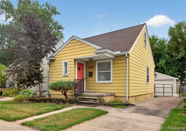 1st image of 20864 Hollywood St, Harper Woods, MI 48225 | MLS# 61022853