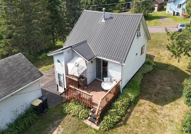 Photo 3 of Single family home for sale at 125 E Birch St, Ironwood, MI 49938 | MLS# 50218410 | Listing updated on 2026-10-03