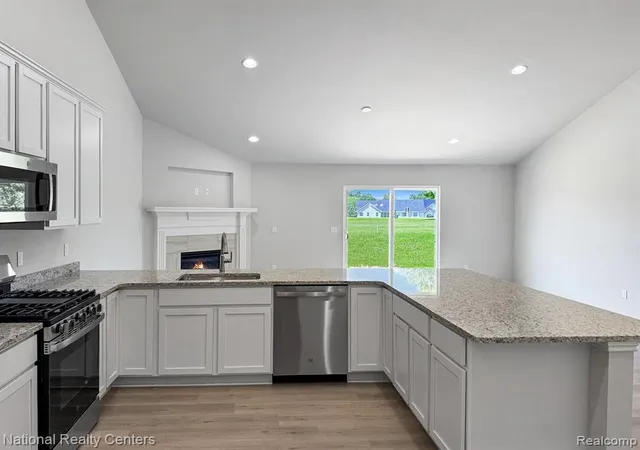 Photo 5 of Sale Pending at 388 Devonshire Dr #28, Lapeer, MI 48446 | MLS# 61019024 | Listing updated on 2026-08-22