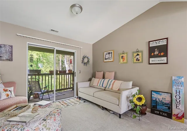 Listing Photo 4 - Condo for sale in building located at 42 Rosebud Ln, Mount Clemens, MI 48043