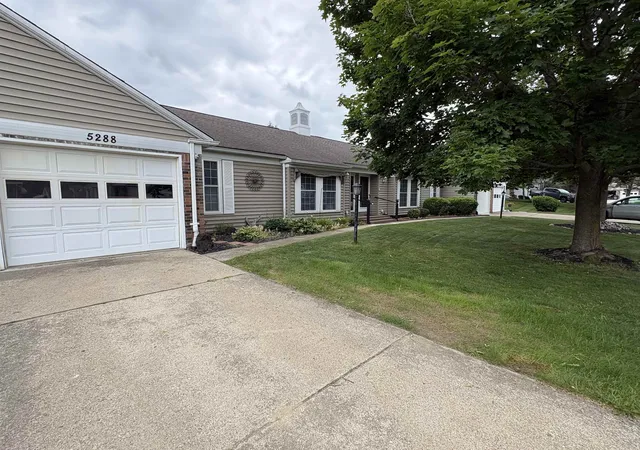Homes for sale in Flushing, MI | 5288 Vineyard Ln, Flushing, MI 48433 | MLS# 50213001