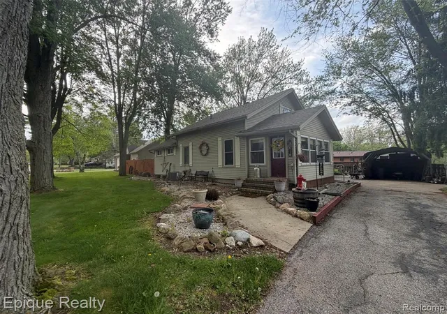 Homes for sale in Yale, MI | 12 Mccoll St, Yale, MI 48097 | MLS# 60994410