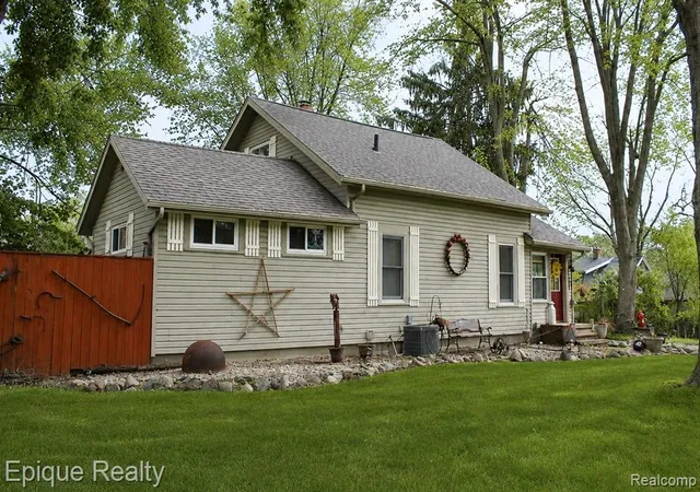 Homes for sale in Yale, MI | 12 Mccoll St, Yale, MI 48097 | MLS# 60994410
