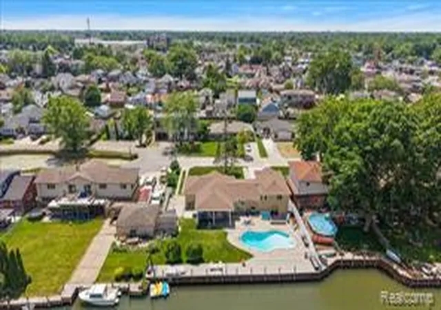 Homes for sale in Saint Clair Shores, MI | 22461 Benjamin St, Saint Clair Shores, MI 48081 | MLS# 61001476