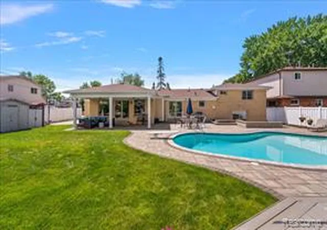 Homes for sale in Saint Clair Shores, MI | 22461 Benjamin St, Saint Clair Shores, MI 48081 | MLS# 61001476