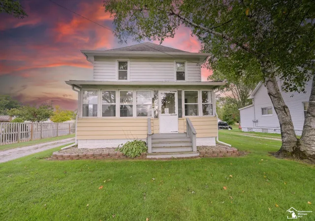 Photo 1 of Sale Pending at 1300 N Macomb St St, Monroe, MI 48162 | MLS# 50219098 | Listing updated on 2026-09-07