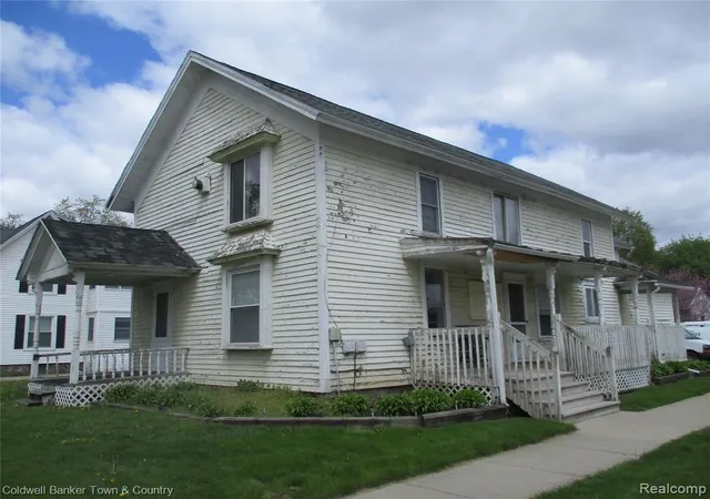 Homes for sale in Fowlerville, MI | 435 E Grand River Ave, Fowlerville, MI 48836 9525 | MLS# 60966892