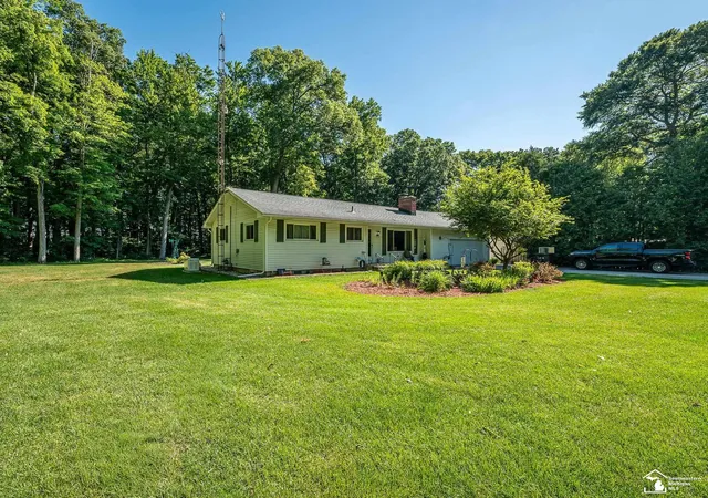 Homes for sale in Temperance, MI | 4496 School Rd, Temperance, MI 48182 | MLS# 50212267