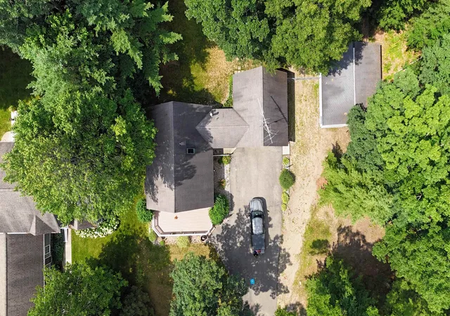 Photo 3 of Single family home for sale at 124 Winding Dr, Houghton Lake, MI 48629 | MLS# 50206450 | Listing updated on 2026-08-27