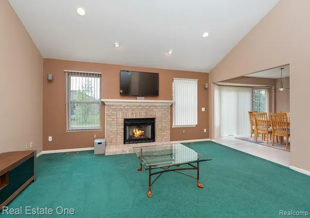 Photo 4 of Single Family Residence at 52033 Pebble Crk Dr, Chesterfield, MI 48047 | MLS# 60996812 | | Sold on 2026-07-10