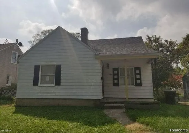1st image of 19004 Kingsville St, Harper Woods, MI 48225 2140 | MLS# 61024090