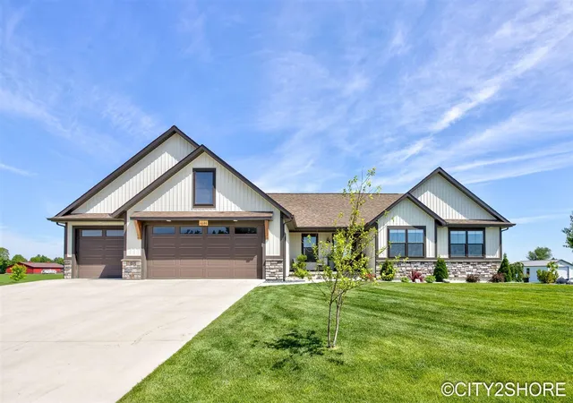 Photo 4 of Single Family Residence at 6181 Molli Dr, Allendale, MI 49401 | MLS# 70536874 | | Sold on 2026-06-25