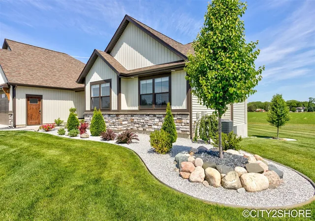Photo 5 of Single Family Residence at 6181 Molli Dr, Allendale, MI 49401 | MLS# 70536874 | | Sold on 2026-06-25