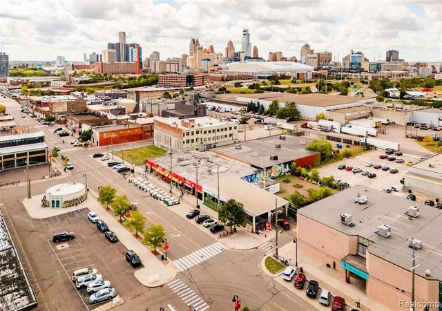 Photo 3 of Sale Pending at 2801 Russell St, Detroit, MI 48207 | MLS# 60937775 | Listing updated on 2026-02-18