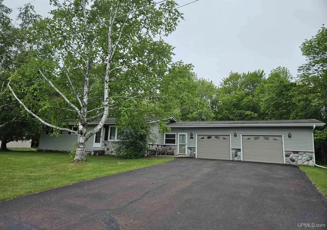 Photo 3 of Single family home for sale at 30 Tamarack St, White Pine, MI 49971 | MLS# 50180619 | Listing updated on 2026-07-10