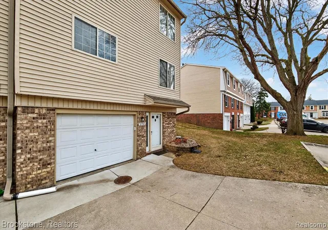 Homes for sale in Clinton Township, MI | 37744 Charter Oaks Blvd #397, Clinton Township, MI 48036 | MLS# 60978933