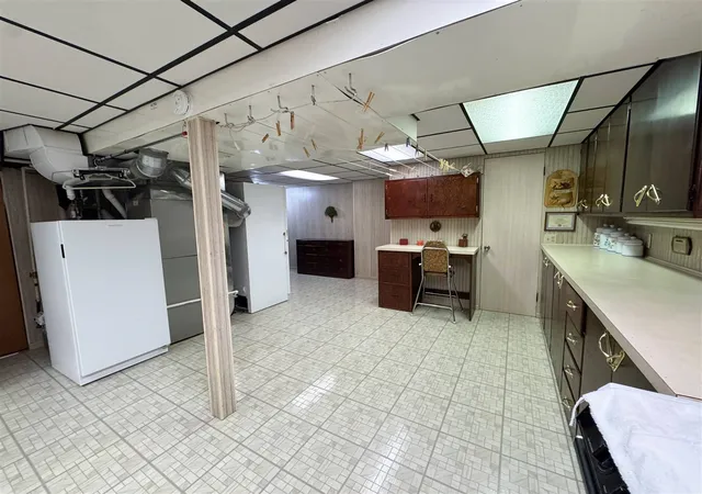 Homes for sale in Norton Shores, MI | 2304 Columbus Ave, Norton Shores, MI 49441 | MLS# 70542544