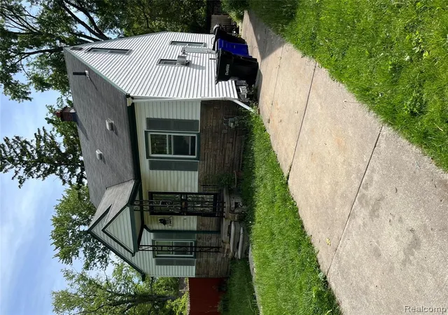 2nd image of 18200 Fielding St, Detroit, MI 48219 | MLS# 60998339