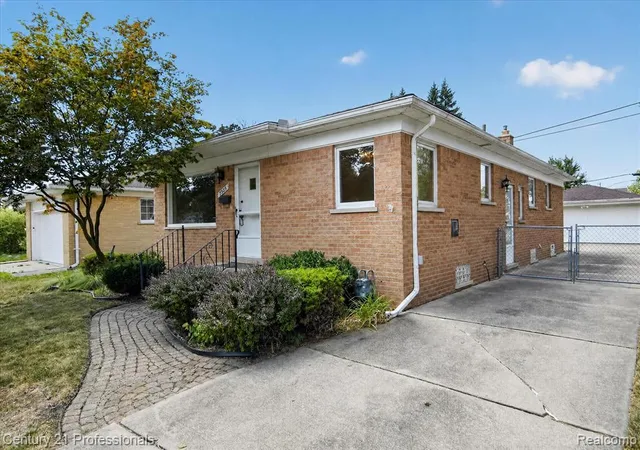 Photo 1 of Sale Pending at 7523 Robindale Ave, Dearborn Heights, MI 48127 1784 | MLS# 61024483 | Listing updated on 2026-08-29