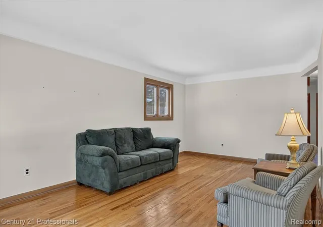 Photo 5 of Sale Pending at 7523 Robindale Ave, Dearborn Heights, MI 48127 1784 | MLS# 61024483 | Listing updated on 2026-08-29