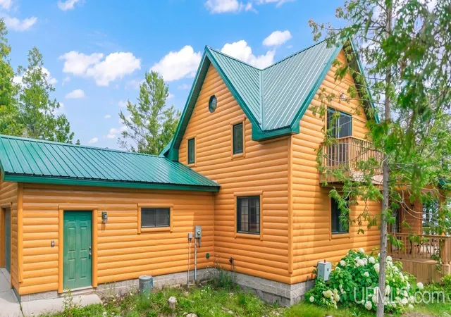 3rd image of 478S Harbor Lights Trl, Manistique, MI 49854 | MLS# 50219019