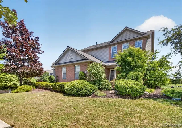 3rd image of 27985 S Mockingbird Dr, Flat Rock, MI 48134 | MLS# 61009956