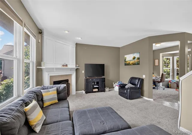 5th image of 27985 S Mockingbird Dr, Flat Rock, MI 48134 | MLS# 61009956