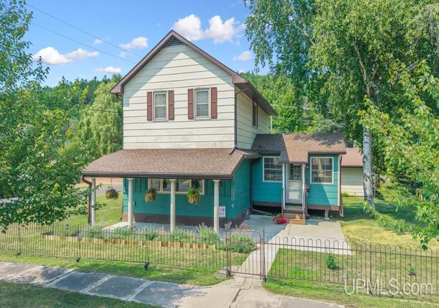 1st image of 300 13th Ave, Norway, MI 49870 | MLS# 50219199